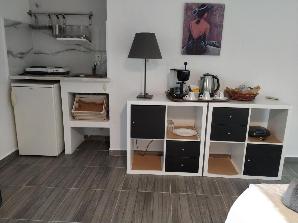 Avlomonasbeach Livadi  외부 사진